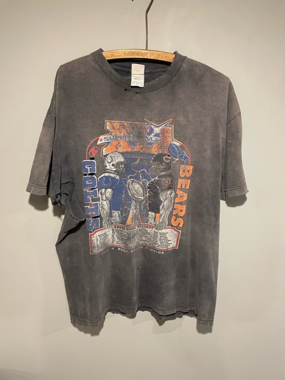 Vintage 2000s Thrashed Super Bowl Tee